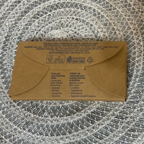 Norwex Signature Flora Blue Optic Scarf NWT - Picture 8 of 11